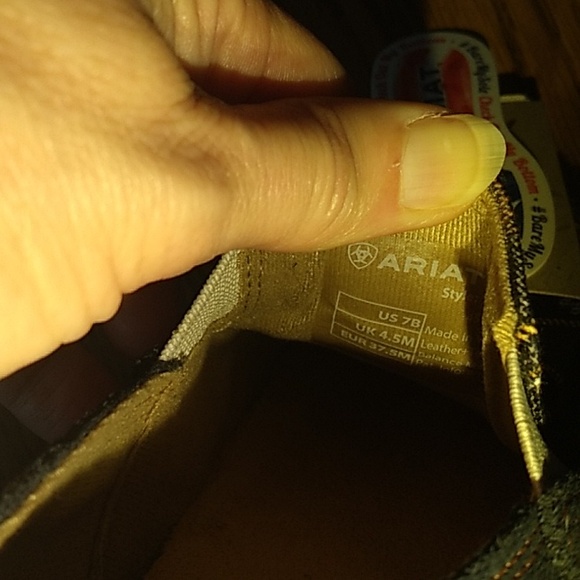 😍☄️NWT Women's Ariat Cruisers navy blue leather suede CUTE!! shoes size 7B 😍☄️ - Picture 11 of 12